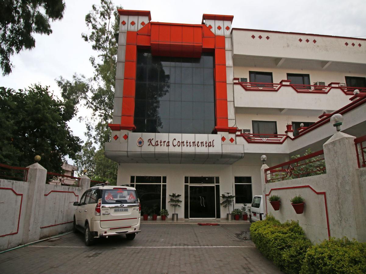 Hotel Oyo 5667 Katra Continental Esterno foto