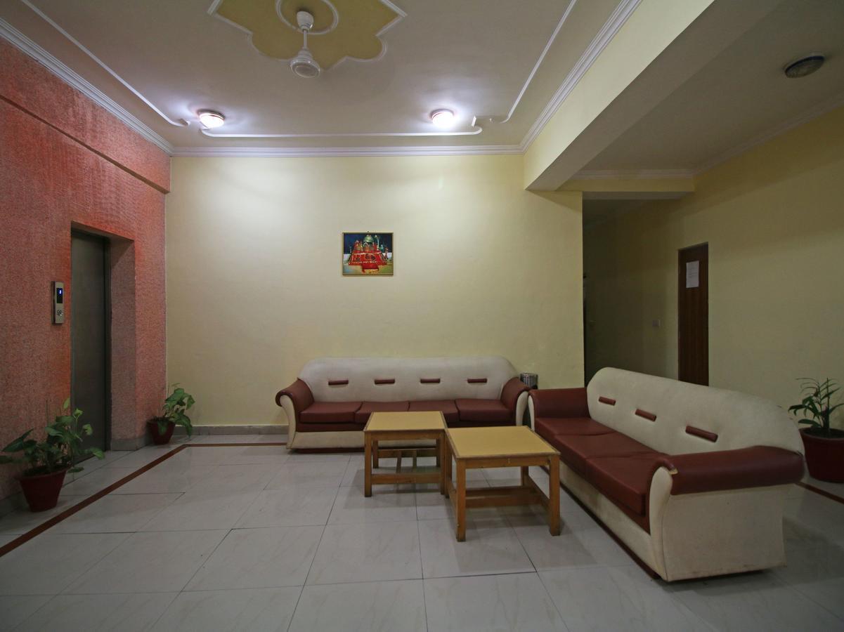 Hotel Oyo 5667 Katra Continental Esterno foto