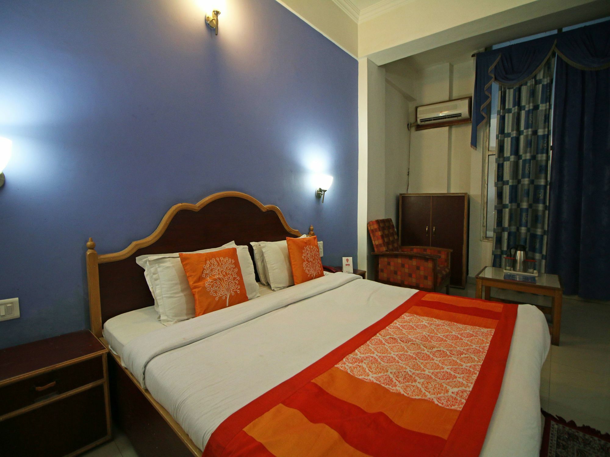 Hotel Oyo 5667 Katra Continental Esterno foto